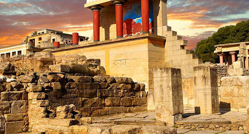 Knossos Minoan Palace Excursion with Taxi Or mini Coach by Chania Transfer Services